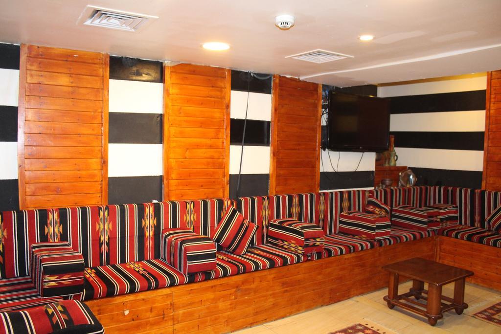 Rest Hills Hotel Amman Bagian luar foto